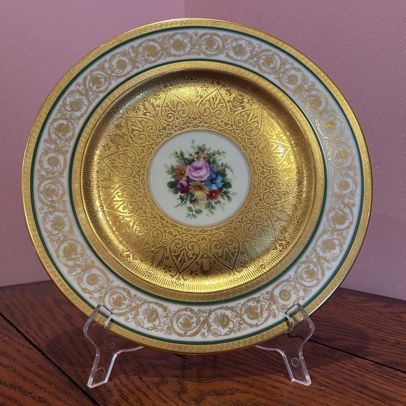 H & C Other - H & C Selb Bavaria Gold and White Floral Cabinet Plate